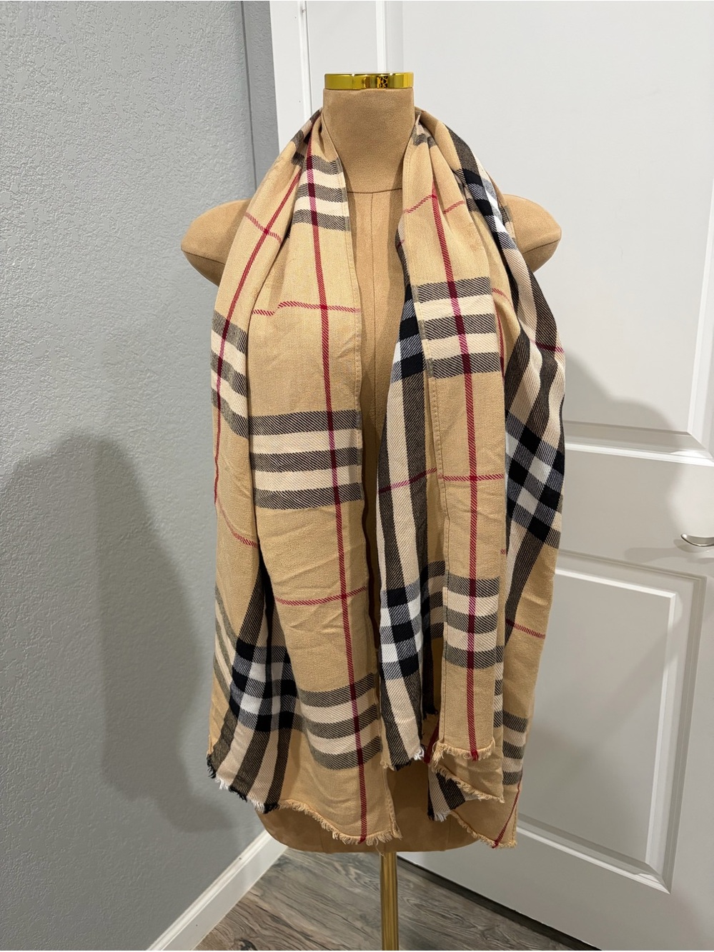 Label on cashmere item